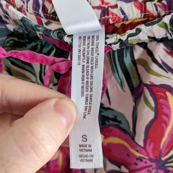 Gilligan & O'Malley Sleepwear Boho Tropical Shorts - Picture 4 of 4